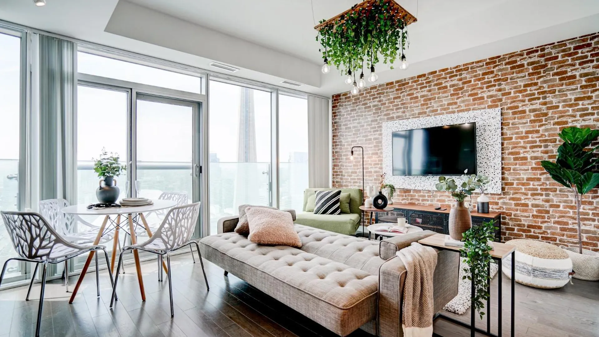 Royal York Suites Toronto Apartment