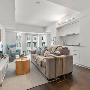 Apartment The Royal Nest In Downtown Toronto!, Toronto