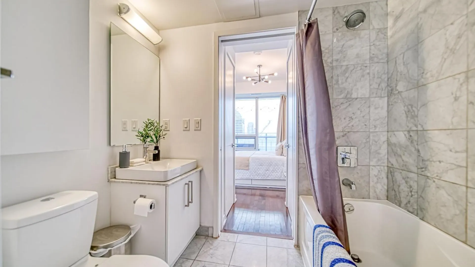 Apartment Royal York Suites Toronto Canada