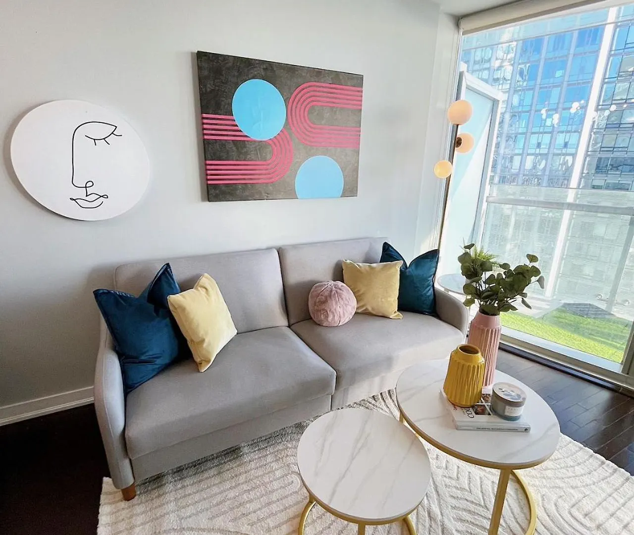 Royal York Suites Toronto Apartment